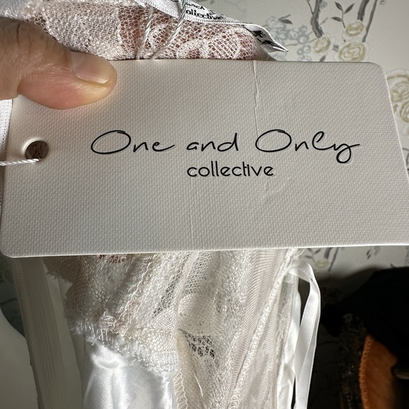 NWT One And Only Collective Cocktail Dress Sz M Lace Corset Top‎ Tie Up Straps - Picture 9 of 10